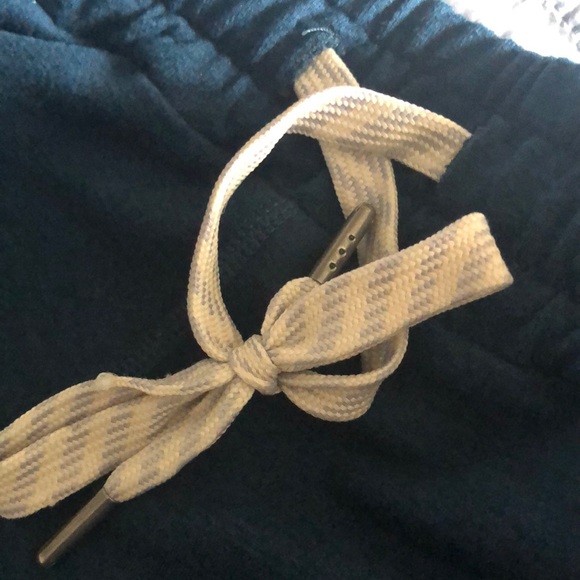 Vuori Teal Hoodie and Jogger Set. Hot girl walk. Luxurious Sunday lounge outfit - Picture 8 of 10